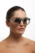 Load image into Gallery viewer, Doppio Sun - Havana Emerald - Cibelle Eyewear
